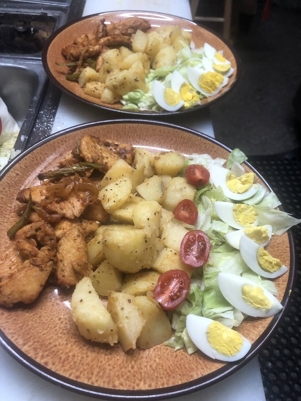 B’s Mini Market | restaurant | 301 W Almond St, Vineland, NJ 08360, USA | 8566968050 OR +1 856-696-8050