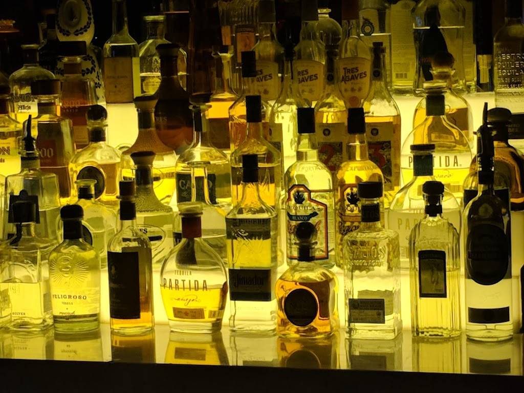 Antojitos | restaurant | 6000 Universal Blvd, Orlando, FL 32819, USA | 4072243663 OR +1 407-224-3663