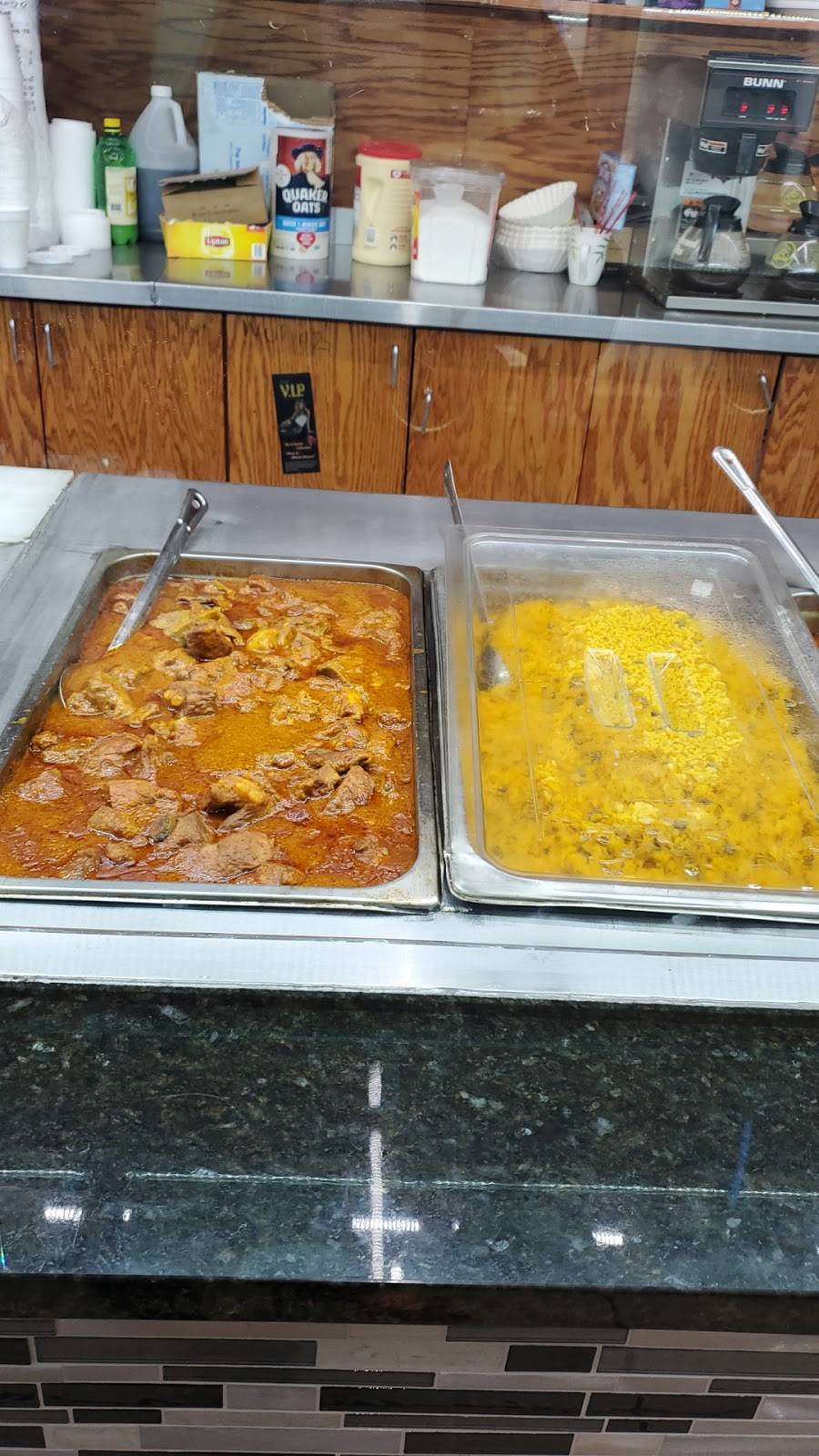 Sajoma Deli Restaurant | restaurant | 554 Sanger St, Philadelphia, PA 19120, USA | 2677317046 OR +1 267-731-7046