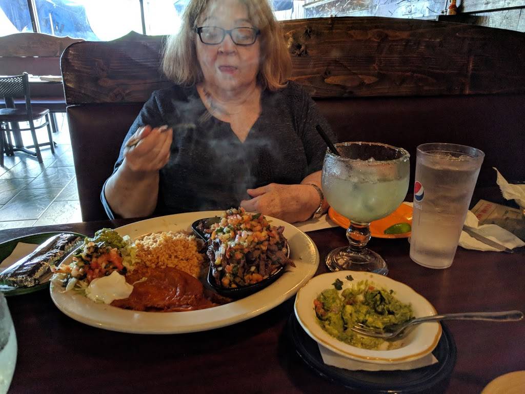 Cilantros Mexican Restaurant | restaurant | 646 N 114th St, Omaha, NE 68154, USA | 4025053686 OR +1 402-505-3686