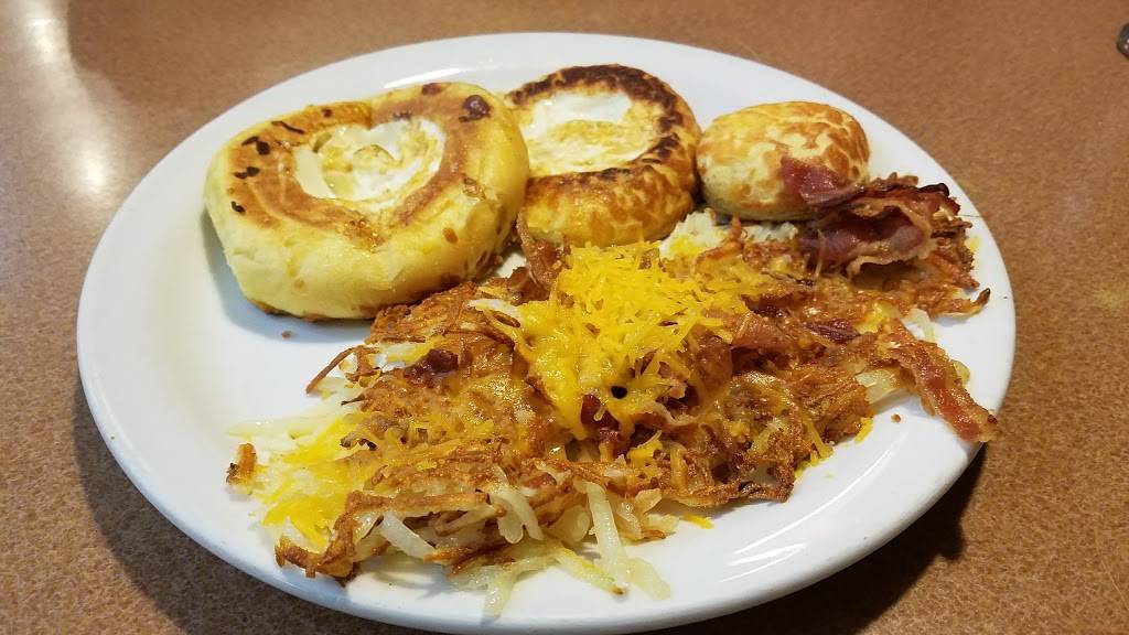 Dennys | restaurant | 7112 I-10, Orange, TX 77632, USA | 4098834720 OR +1 409-883-4720