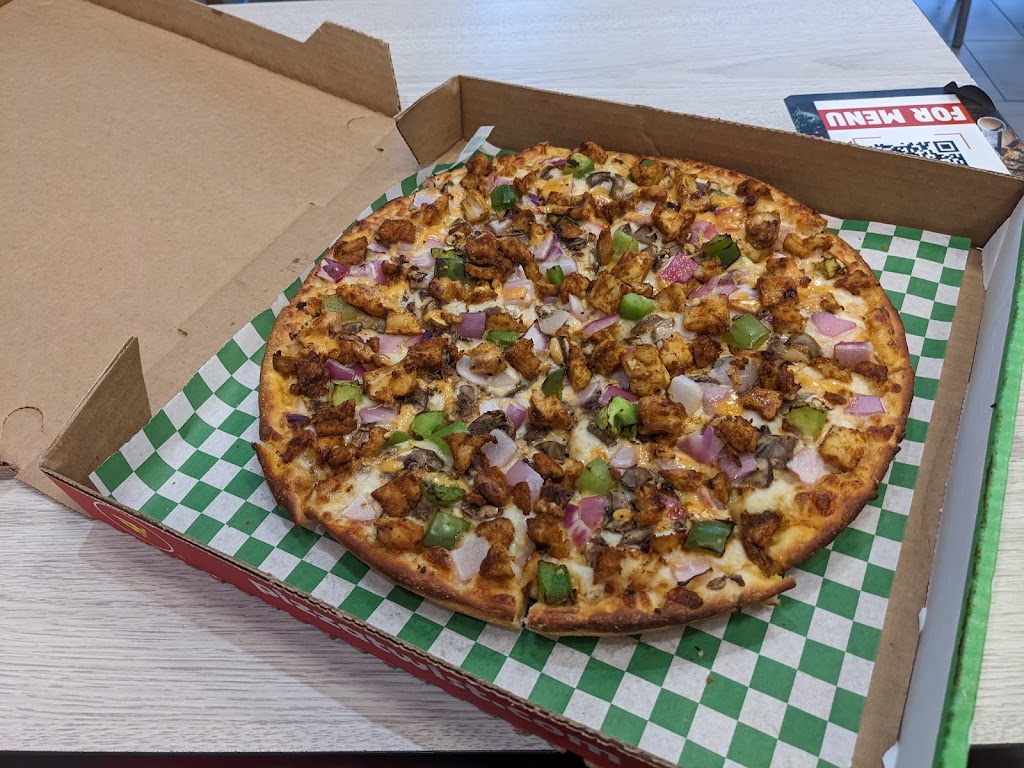 Pizza Twist - Nut Tree Pkwy, Vacaville, CA | restaurant | 140 Nut Tree Pkwy, Vacaville, CA 95687, USA | 7073051777 OR +1 707-305-1777