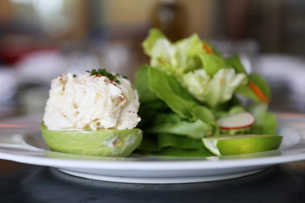 Le Zoo | restaurant | 9700 Collins Ave #135, Miami Beach, FL 33154, USA | 3056029663 OR +1 305-602-9663