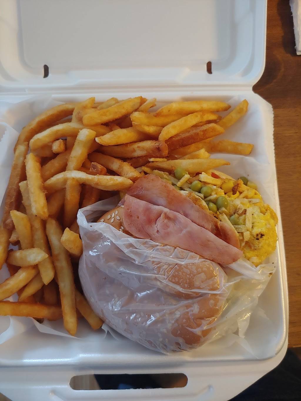 Nicolini House of Pizza | restaurant | 21 W E Main St, Georgetown, MA 01833, USA | 9787695302 OR +1 978-769-5302