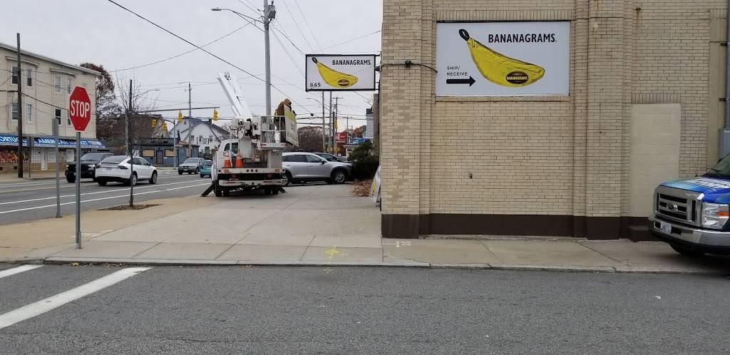 Bananagrams | restaurant | 845 Allens Ave, Providence, RI 02905, USA | 4017819649 OR +1 401-781-9649