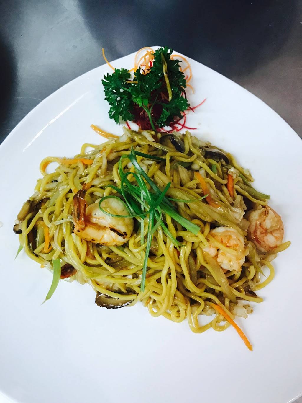 Ichiban Hibachi Steakhouse & Sushi Bar | restaurant | 3187 University Ave, Dubuque, IA 52001, USA | 5638450698 OR +1 563-845-0698