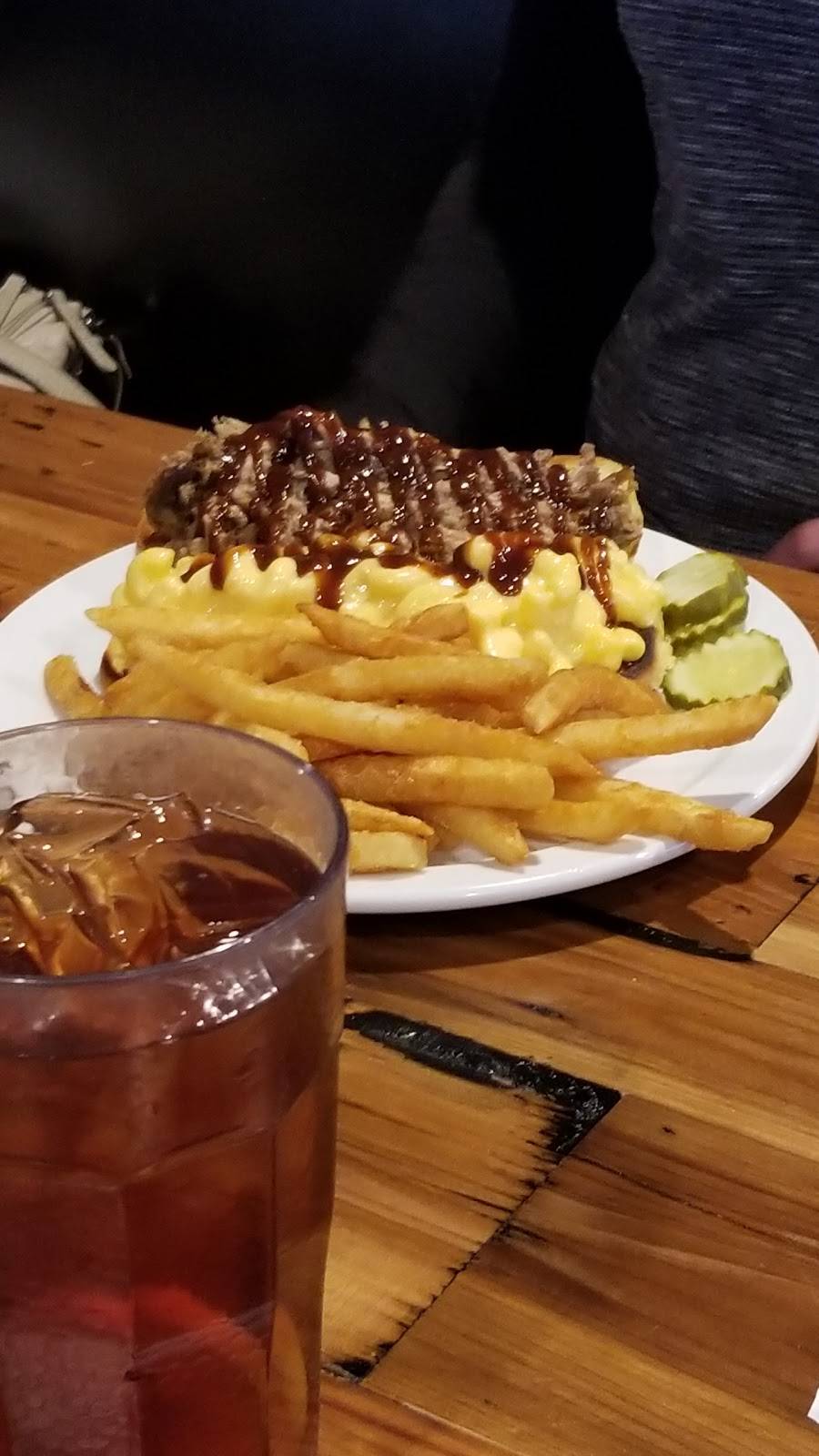 Boomers Grill | restaurant | 401 Colorado Ave, Holton, KS 66436, USA | 7853642468 OR +1 785-364-2468