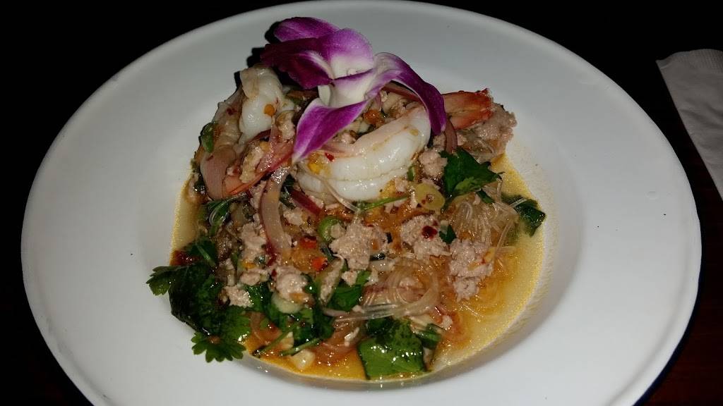 Glai Baan | restaurant | 2333 E Osborn Rd, Phoenix, AZ 85016, USA | 6025955881 OR +1 602-595-5881