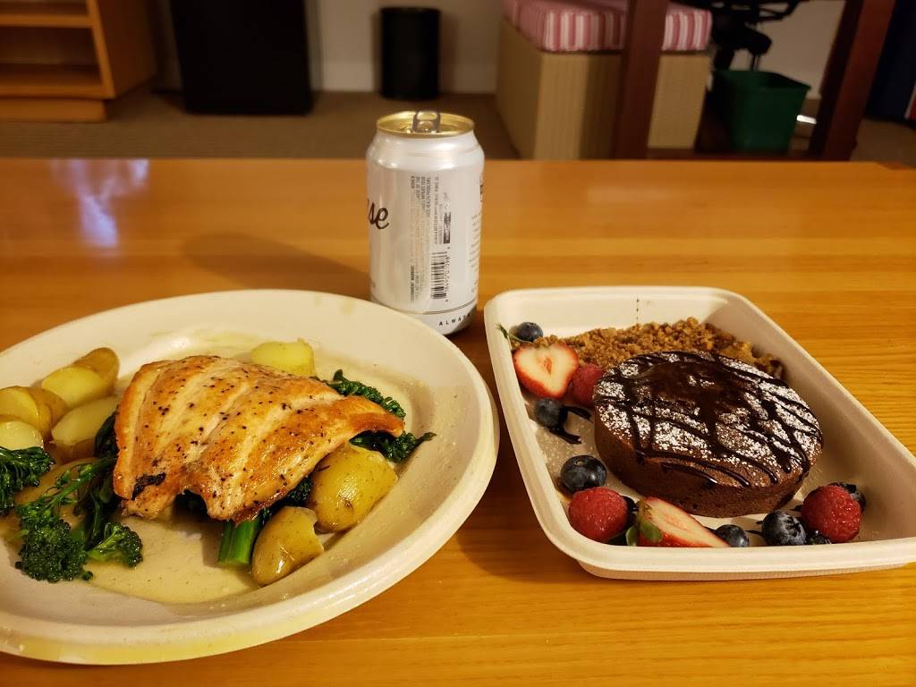 Quinn’s Ale House | restaurant | 1380 Harbor Island Dr, San Diego, CA 92101, USA | 6196922344 OR +1 619-692-2344