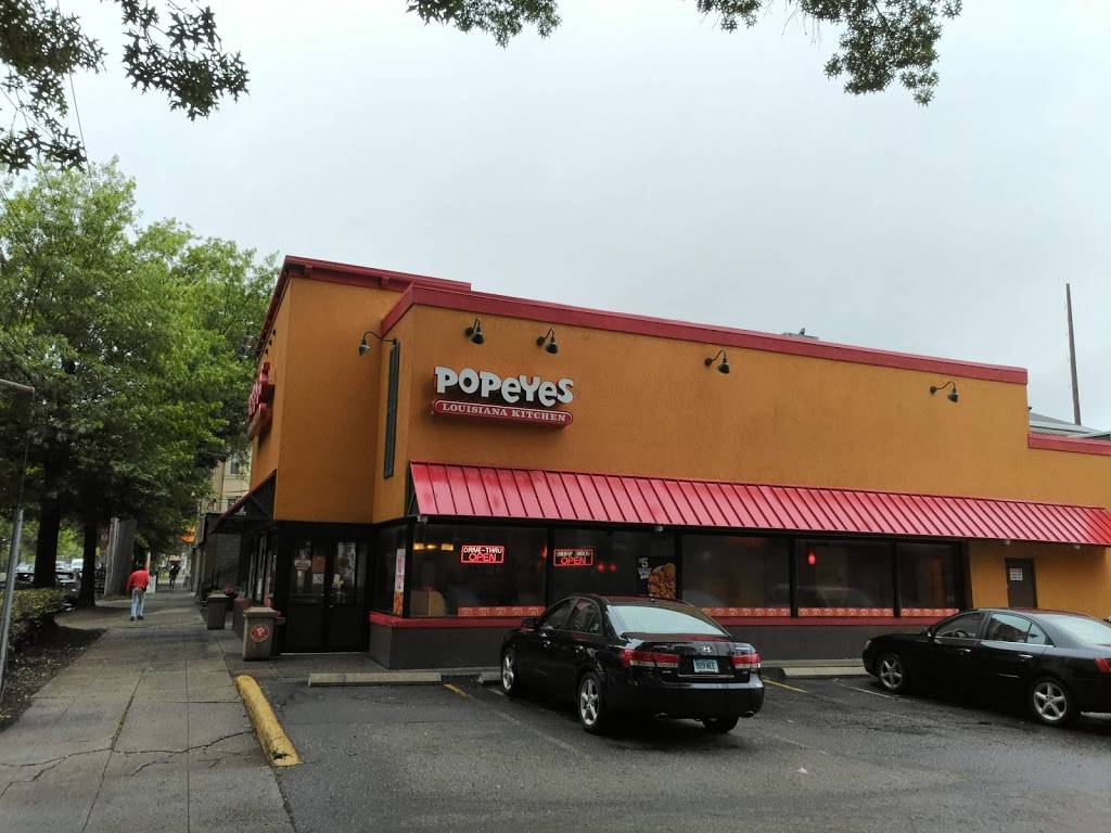 Popeyes Louisiana Kitchen | restaurant | 35 Whalley Ave, New Haven, CT 06511, USA | 2035627674 OR +1 203-562-7674