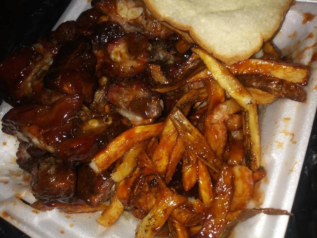 Phenomenal Ribs | restaurant | 1101 Broadway, Gary, IN 46407, USA | 2197024414 OR +1 219-702-4414