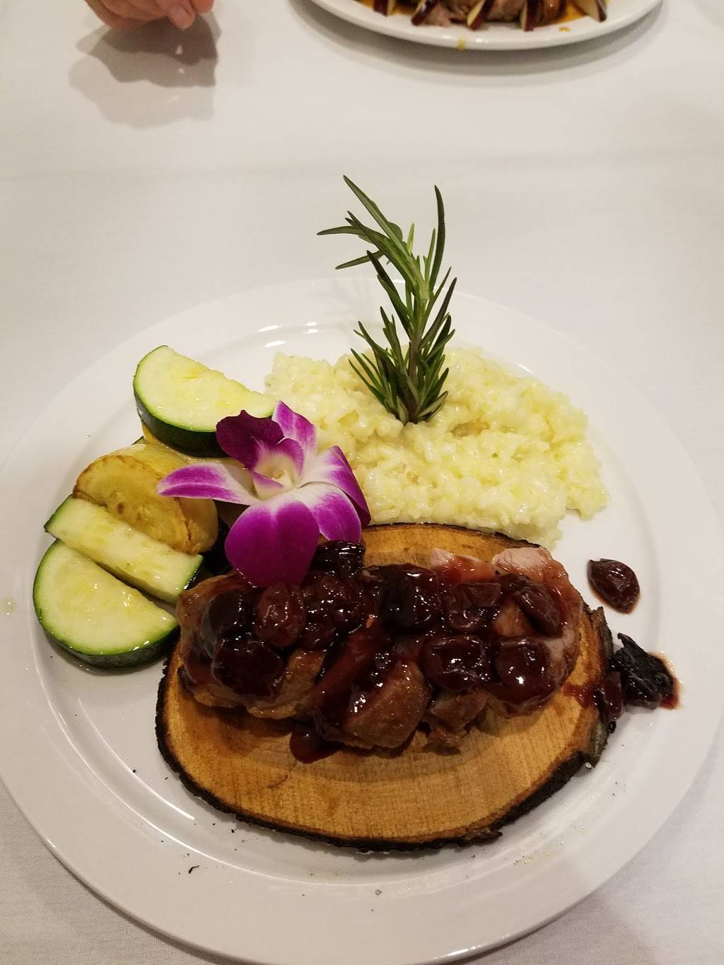 Giorgios | restaurant | 253 E Stuart Ave, Lake Wales, FL 33853, USA | 8636764330 OR +1 863-676-4330