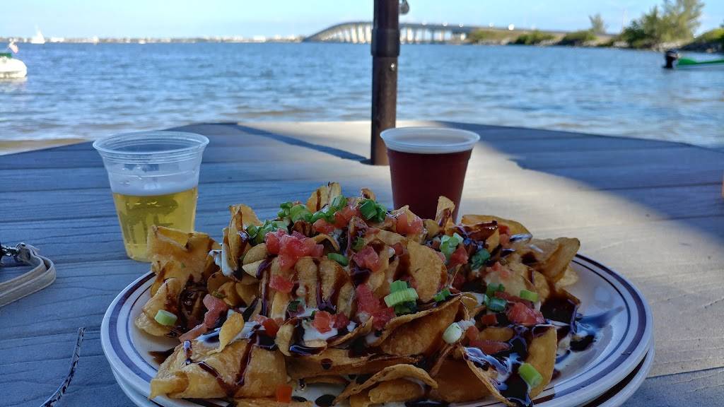 Squid Lips | restaurant | 1477 Pineapple Ave, Melbourne, FL 32935, USA | 3212593101 OR +1 321-259-3101