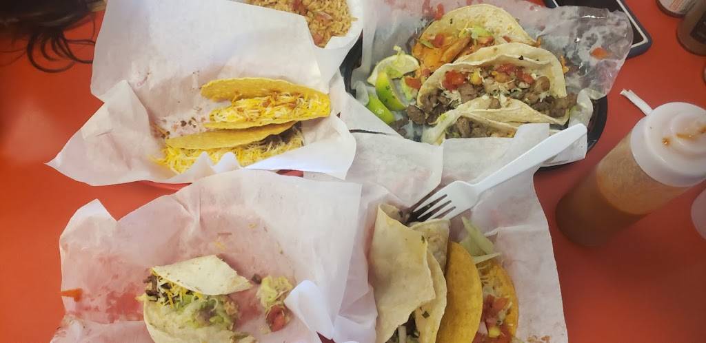 Taco Ardiente | restaurant | 1048 Pine Ridge Rd, Naples, FL 34108, USA | 2392632000 OR +1 239-263-2000