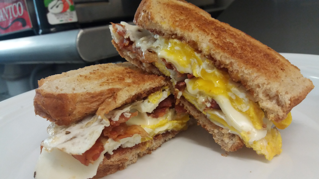 Craigs Kitchen | restaurant | 13 W Main St, Vernon, CT 06066, USA | 8608716099 OR +1 860-871-6099
