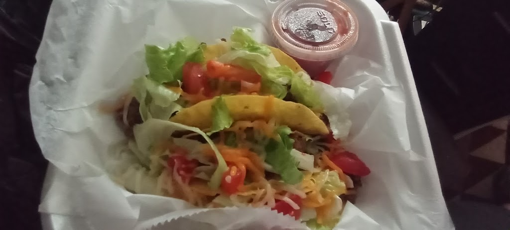 This & That Eatery | restaurant | 5946 Troost Ave, Kansas City, MO 64110, USA | 8162916191 OR +1 816-291-6191