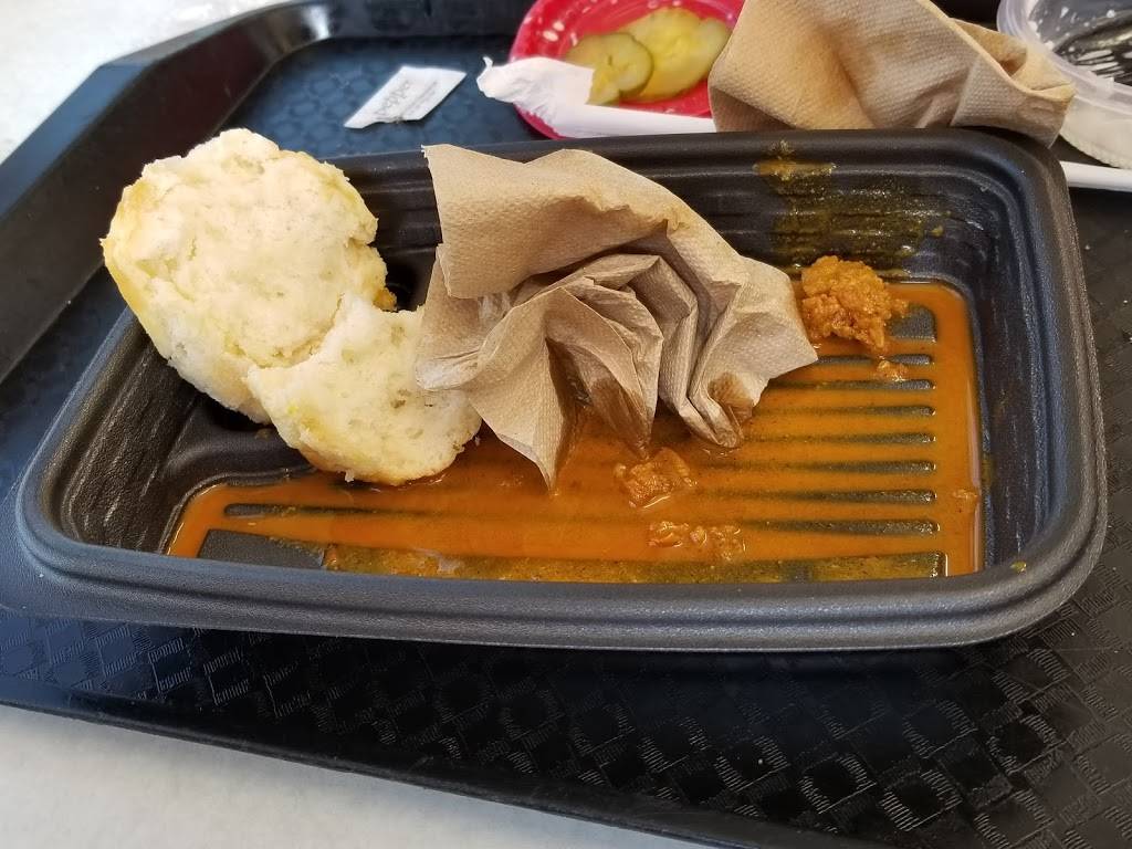 KFC | restaurant | 645 Carlyle Ave, Belleville, IL 62221, USA | 6182357661 OR +1 618-235-7661