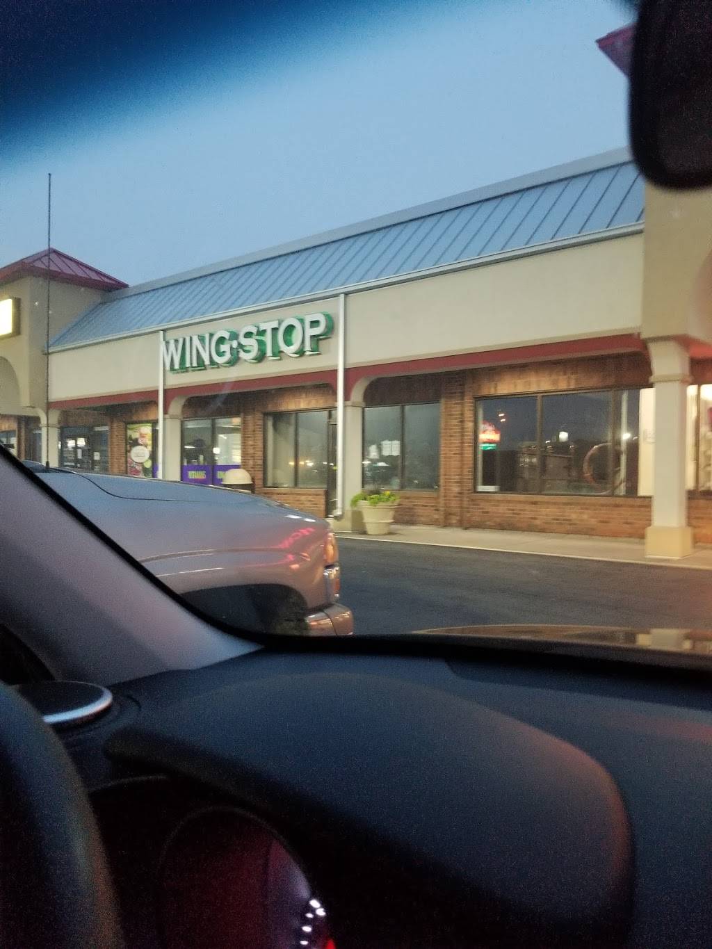 Wingstop | restaurant | 407 81st Ave, Merrillville, IN 46410, USA | 2194720064 OR +1 219-472-0064