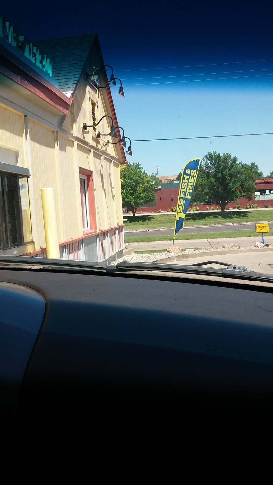 Long John Silvers | restaurant | 608 Galvin Rd S, Bellevue, NE 68005, USA | 4022916261 OR +1 402-291-6261