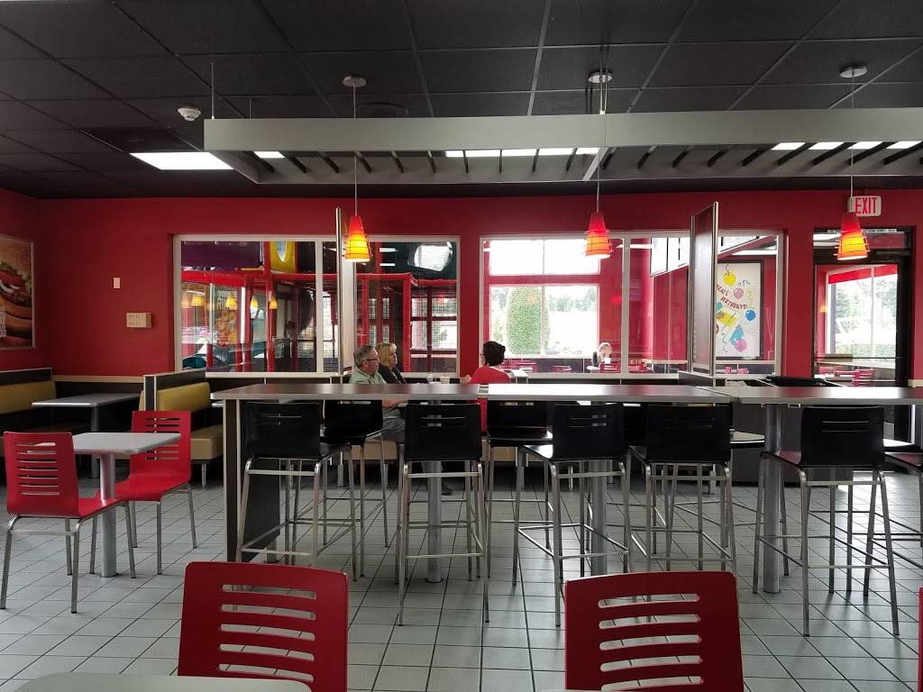 Burger King | restaurant | 9803 19th Ave SE, Everett, WA 98208, USA | 4253168395 OR +1 425-316-8395