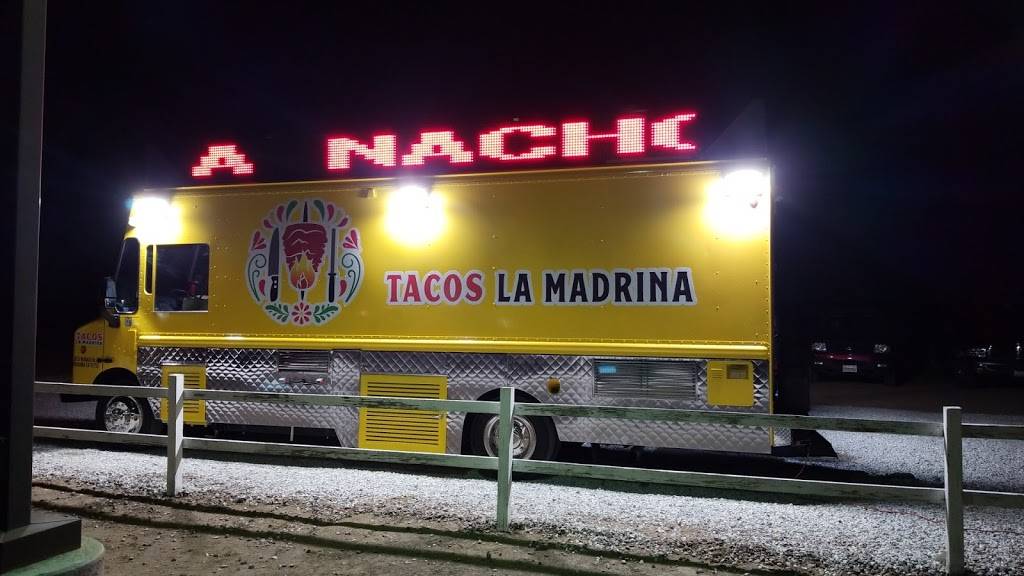 Tacos La Madrina | restaurant | 14968 Main St Ste A, Hesperia, CA 92345, USA | 9094859148 OR +1 909-485-9148