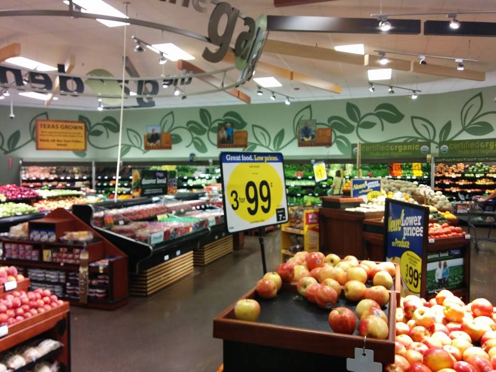 Shiloh Springs | shopping mall | 6850 N Shiloh Rd, Garland, TX 75044, USA | 2147062500 OR +1 214-706-2500