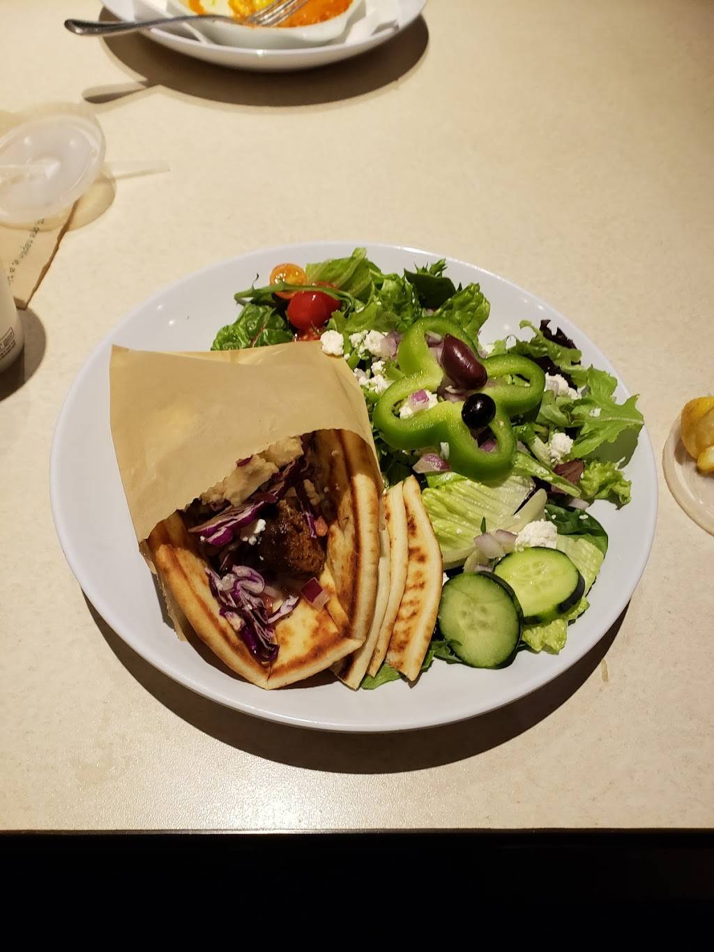 Zoës Kitchen | restaurant | 13610 N, US Hwy 281, San Antonio, TX 78232, USA | 2105453920 OR +1 210-545-3920