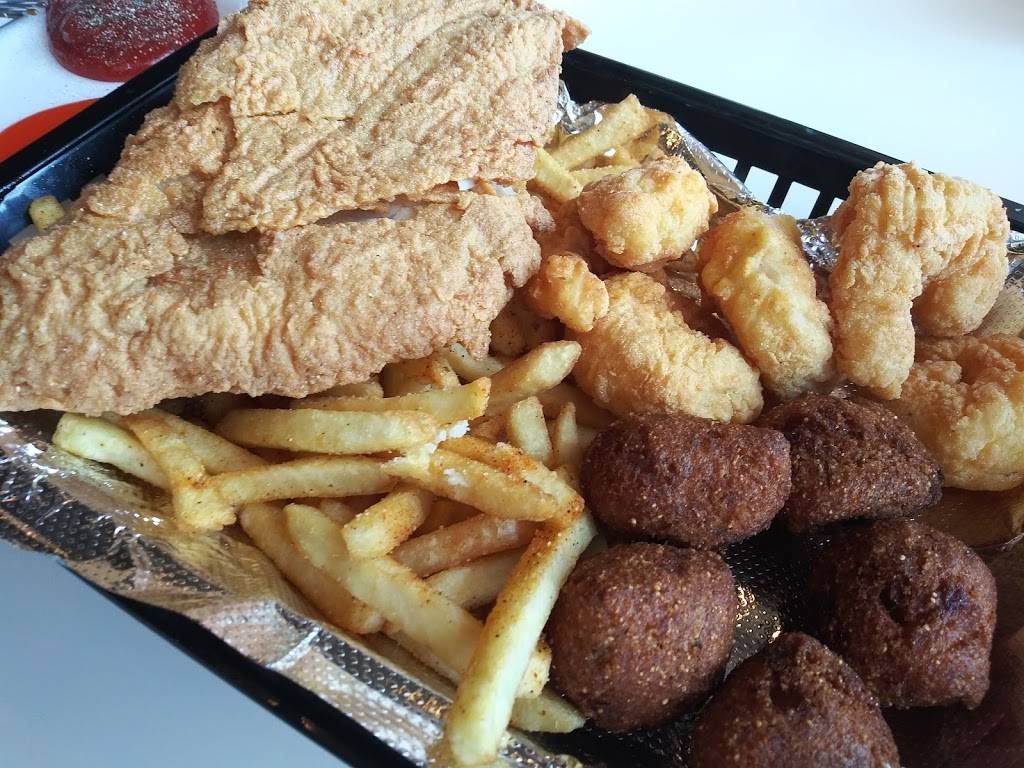 King Cajun Crawfish E. Orlando | restaurant | 9728 E Colonial Dr, Orlando, FL 32817, USA | 4079307670 OR +1 407-930-7670