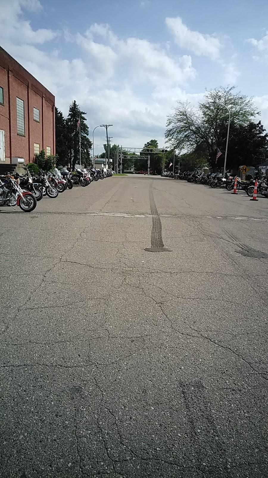 Iron Horse Bar & Grill | restaurant | Akron Rd, Akron, MI 48701, USA | 9896915761 OR +1 989-691-5761