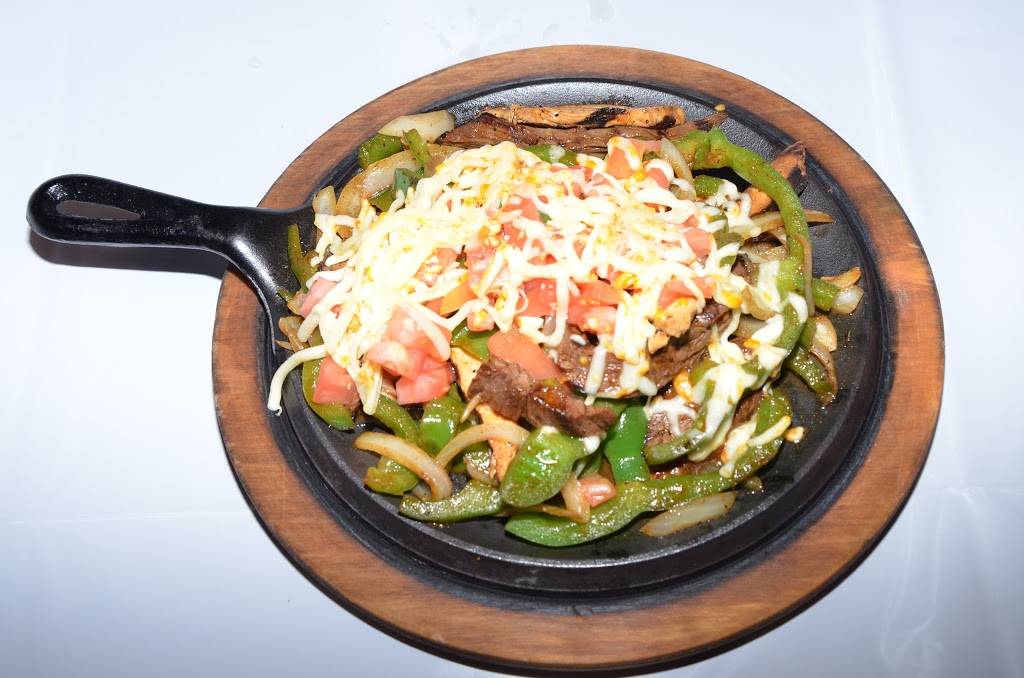 Juan Miguels | restaurant | 21342 Hall Rd, Clinton Twp, MI 48038, USA | 5867839751 OR +1 586-783-9751