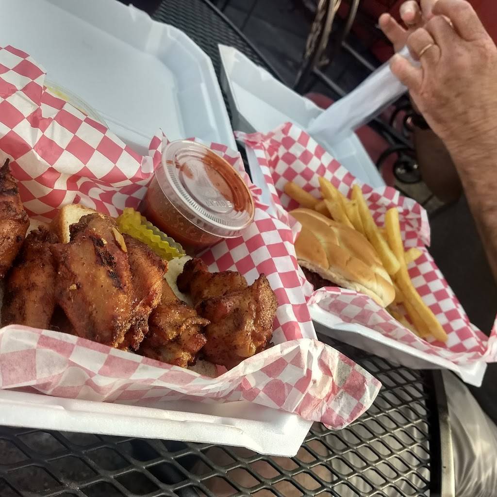 Big Daddys BBQ | restaurant | 1205 N Garth Ave, Columbia, MO 65203, USA | 5738752227 OR +1 573-875-2227