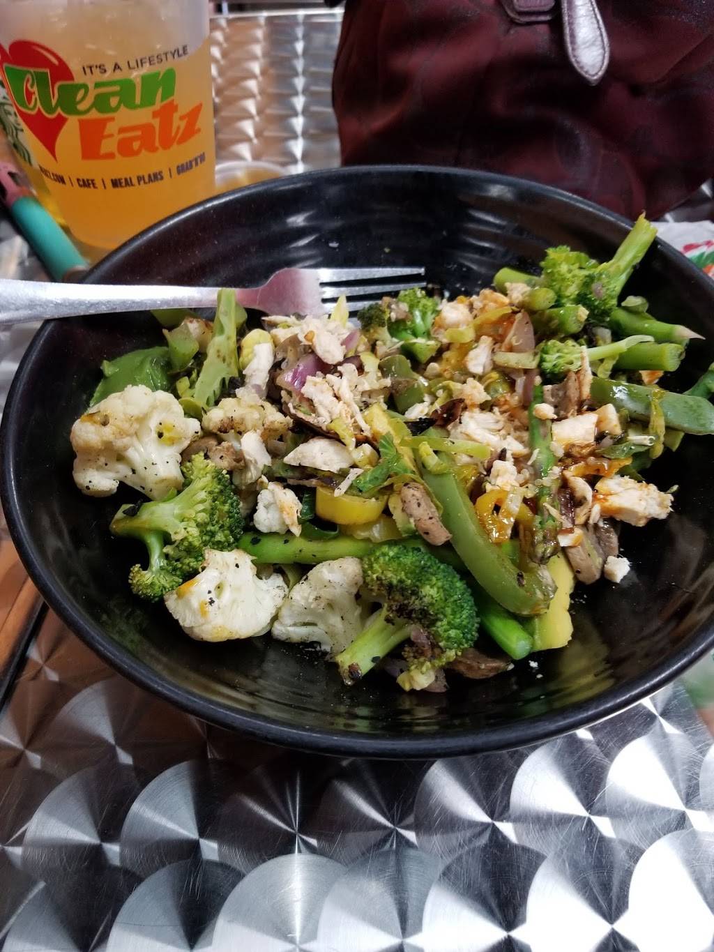 Clean Eatz | cafe | 5139 Tuscarawas St W, Canton, OH 44708, USA | 3308447400 OR +1 330-844-7400