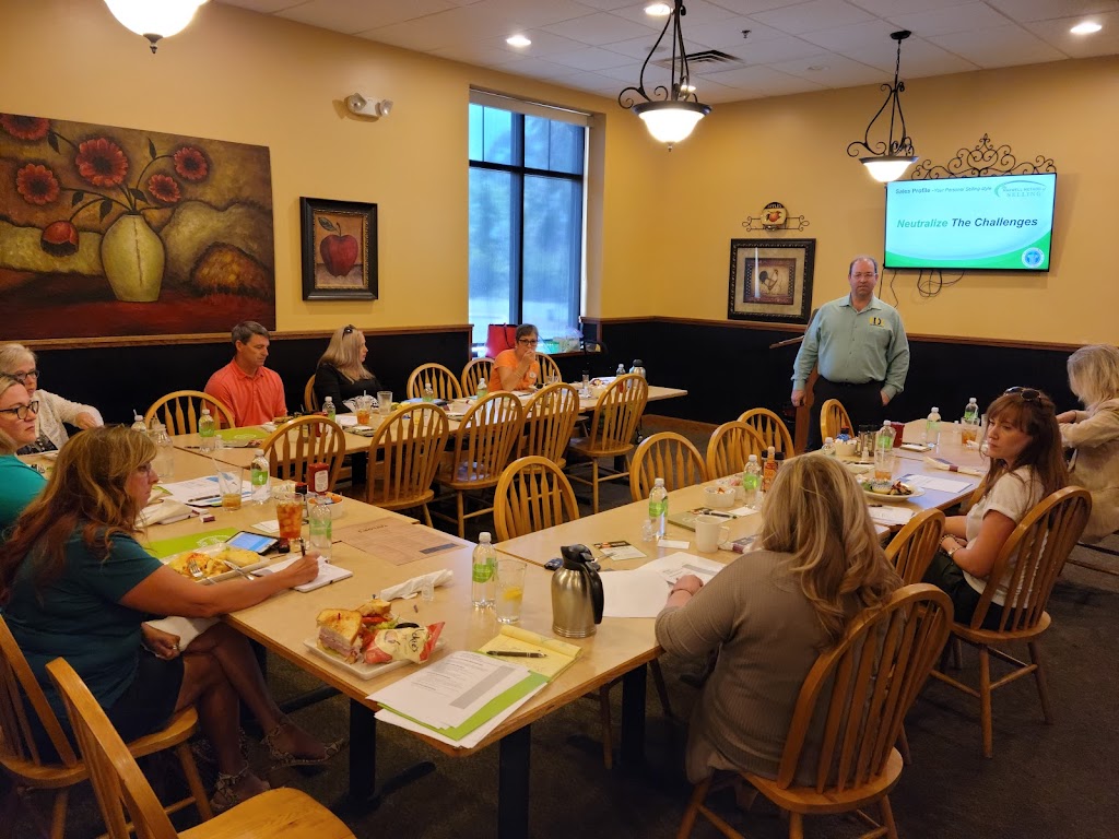 Taylors Breakfast and Lunch | restaurant | 1114 Thomas Dr, Panama City Beach, FL 32408, USA | 8502495200 OR +1 850-249-5200