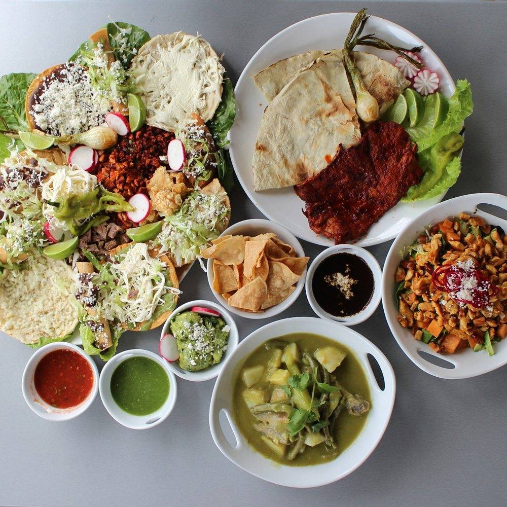 El Nopal Mexican Restaurant | restaurant | 811 Eastern Pkwy, Louisville, KY 40217, USA | 5026343171 OR +1 502-634-3171