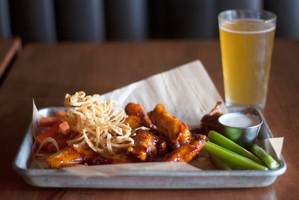 The Tavern | restaurant | 922 W 12th St, Austin, TX 78703, USA | 5123208377 OR +1 512-320-8377