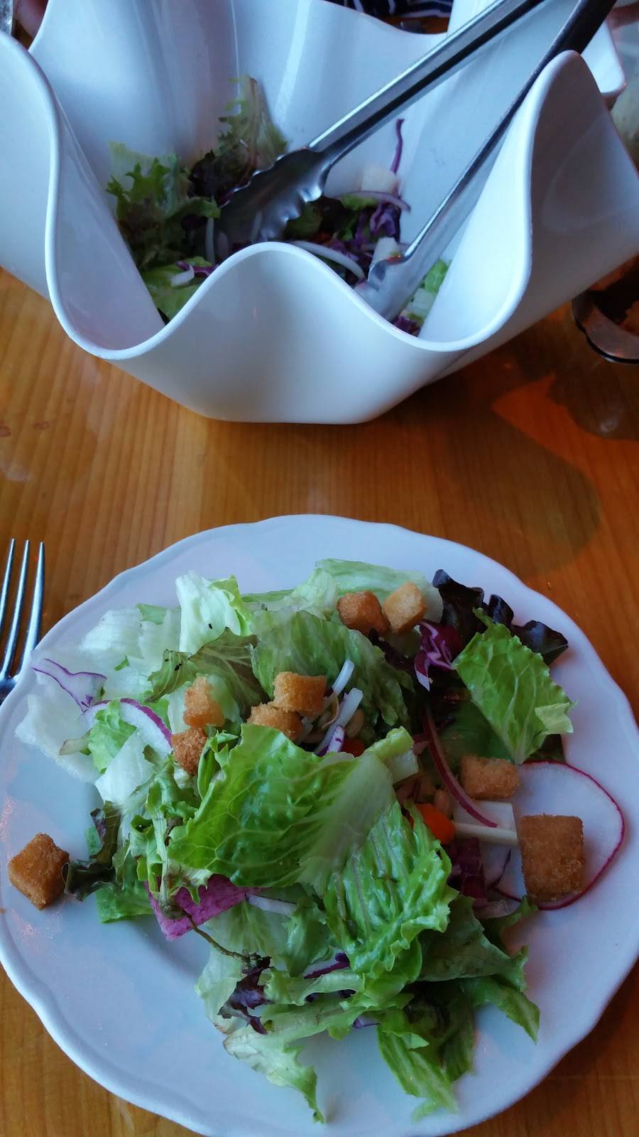 The Blue Heron Restaurant | restaurant | 180 Blue Heron Hill Ln, Lake Ozark, MO 65049, USA | 5733654646 OR +1 573-365-4646