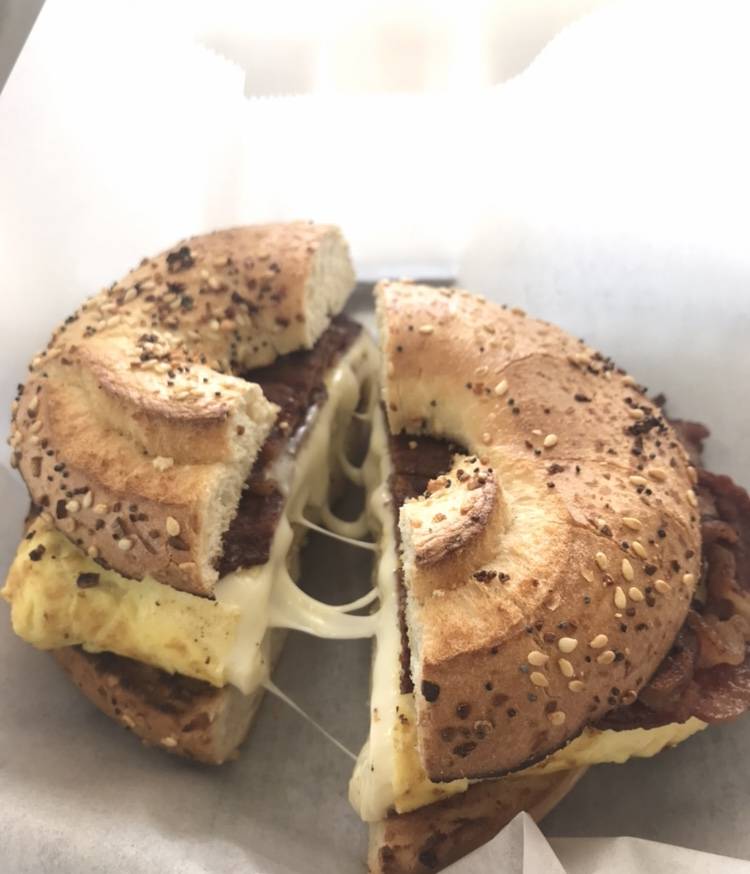 Gladwyne Lunch Box | meal takeaway | 951 Youngs Ford Rd, Gladwyne, PA 19035, USA | 6106429608 OR +1 610-642-9608