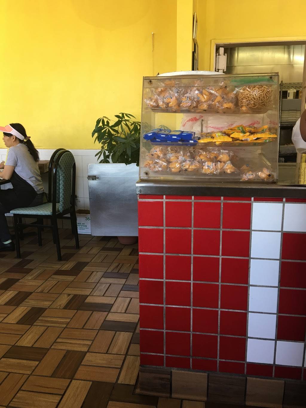 Chinatown Express | restaurant | 636, 9999 E Compton Blvd, Compton, CA 90220, USA | 3106396878 OR +1 310-639-6878