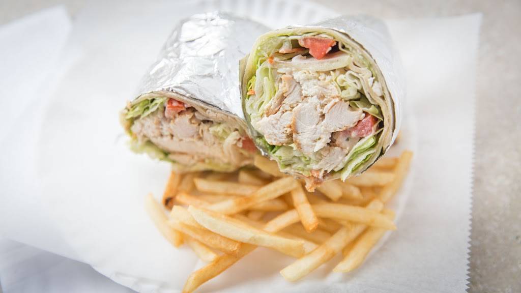 Salem crown fried chicken and more | restaurant | 105 Lafayette St, Salem, MA 01970, USA | 9787455017 OR +1 978-745-5017