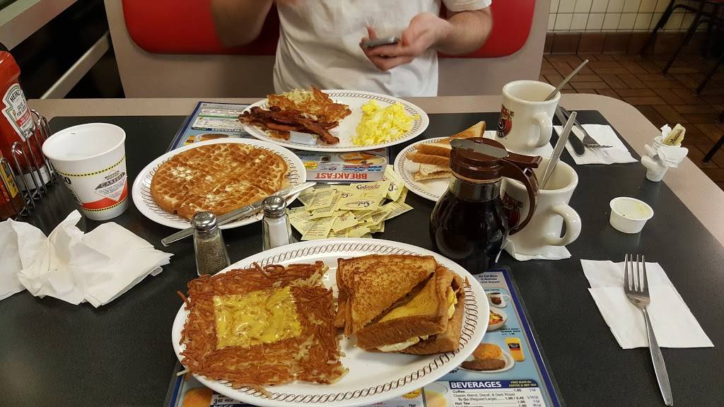 Waffle House | meal takeaway | 236 E Main St, Apopka, FL 32703, USA | 4078141753 OR +1 407-814-1753