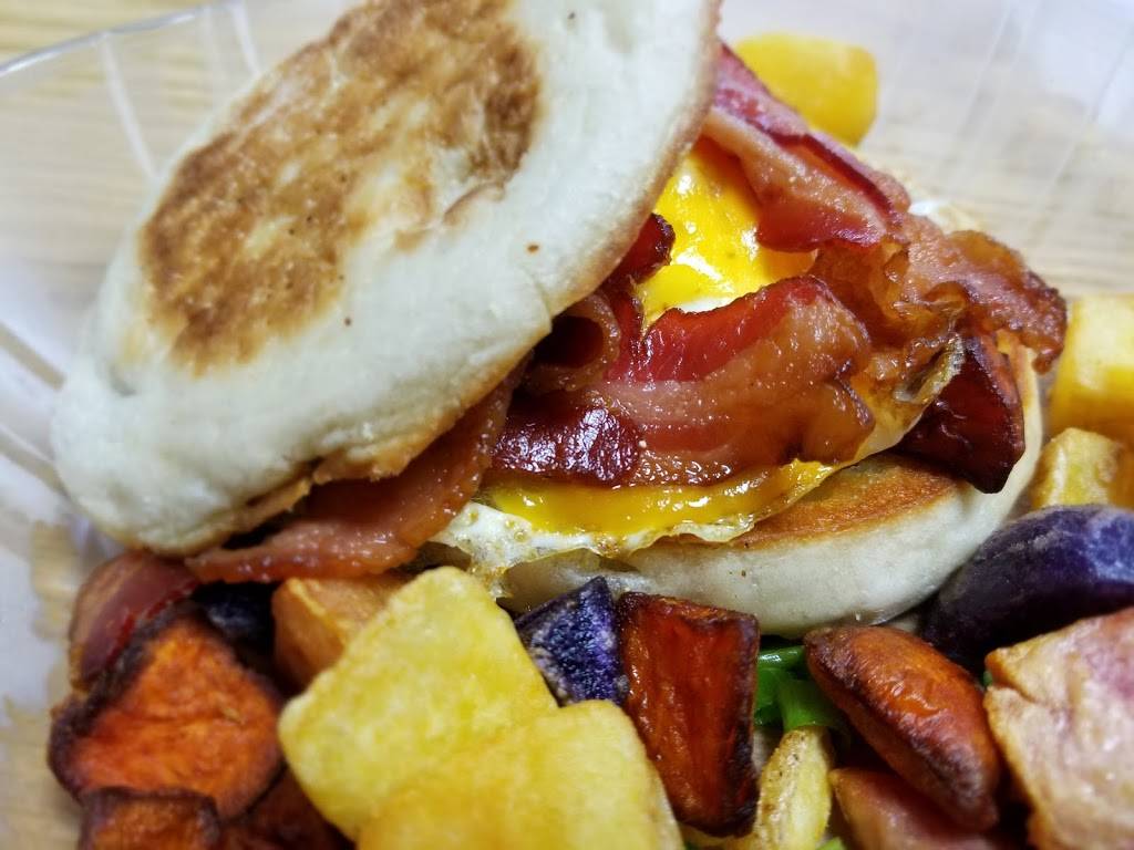 Matches Tavern | restaurant | 1 Clubhouse Dr, North Stonington, CT 06359, USA | 8884753746 OR +1 888-475-3746