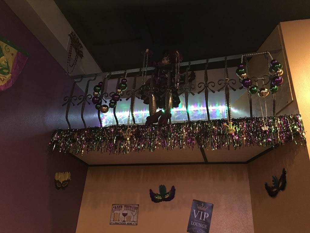 Mardi Gras Pizza & Pub | restaurant | 732 Main St, Lapel, IN 46051, USA | 7655343388 OR +1 765-534-3388
