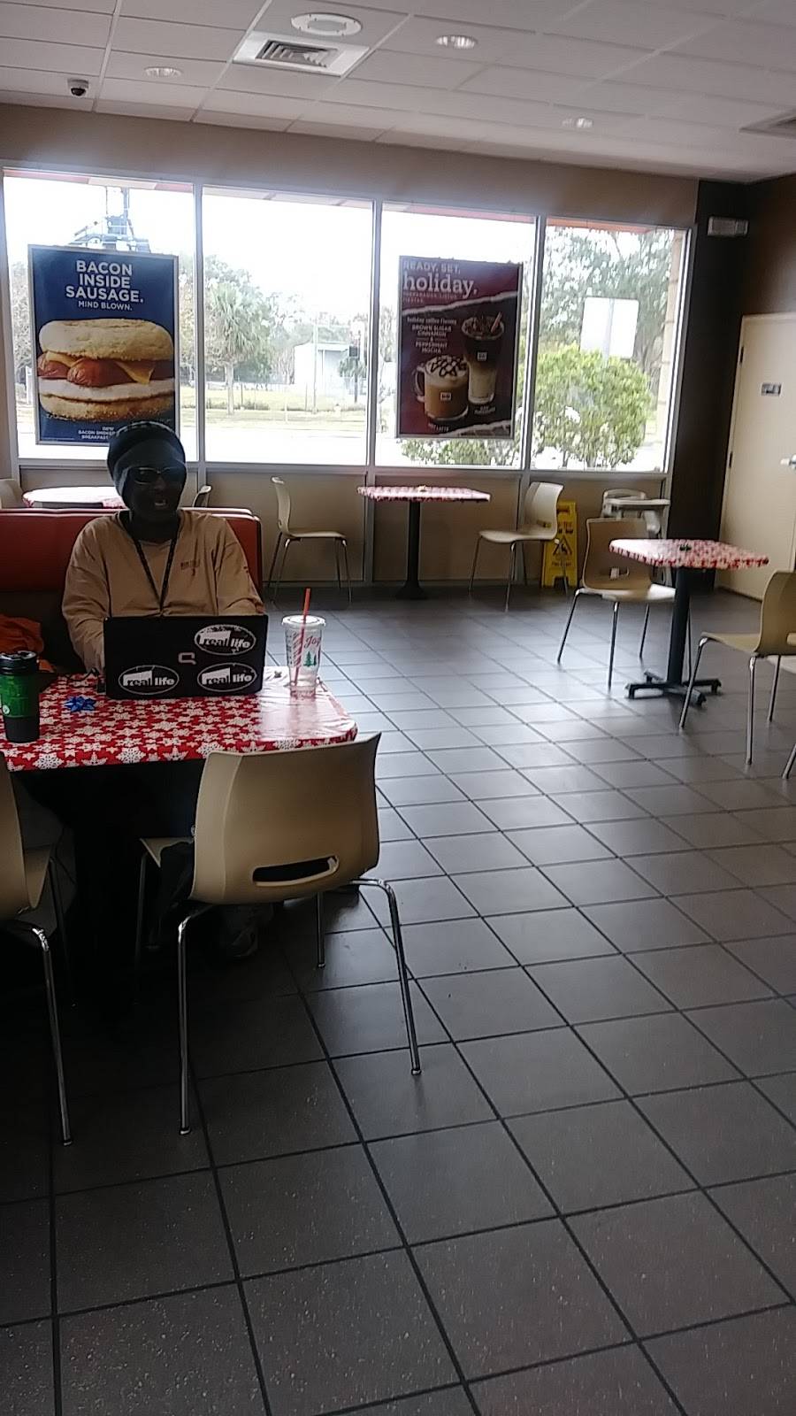 Dunkin | bakery | 6627 University Blvd, Winter Park, FL 32792, USA | 4076721090 OR +1 407-672-1090