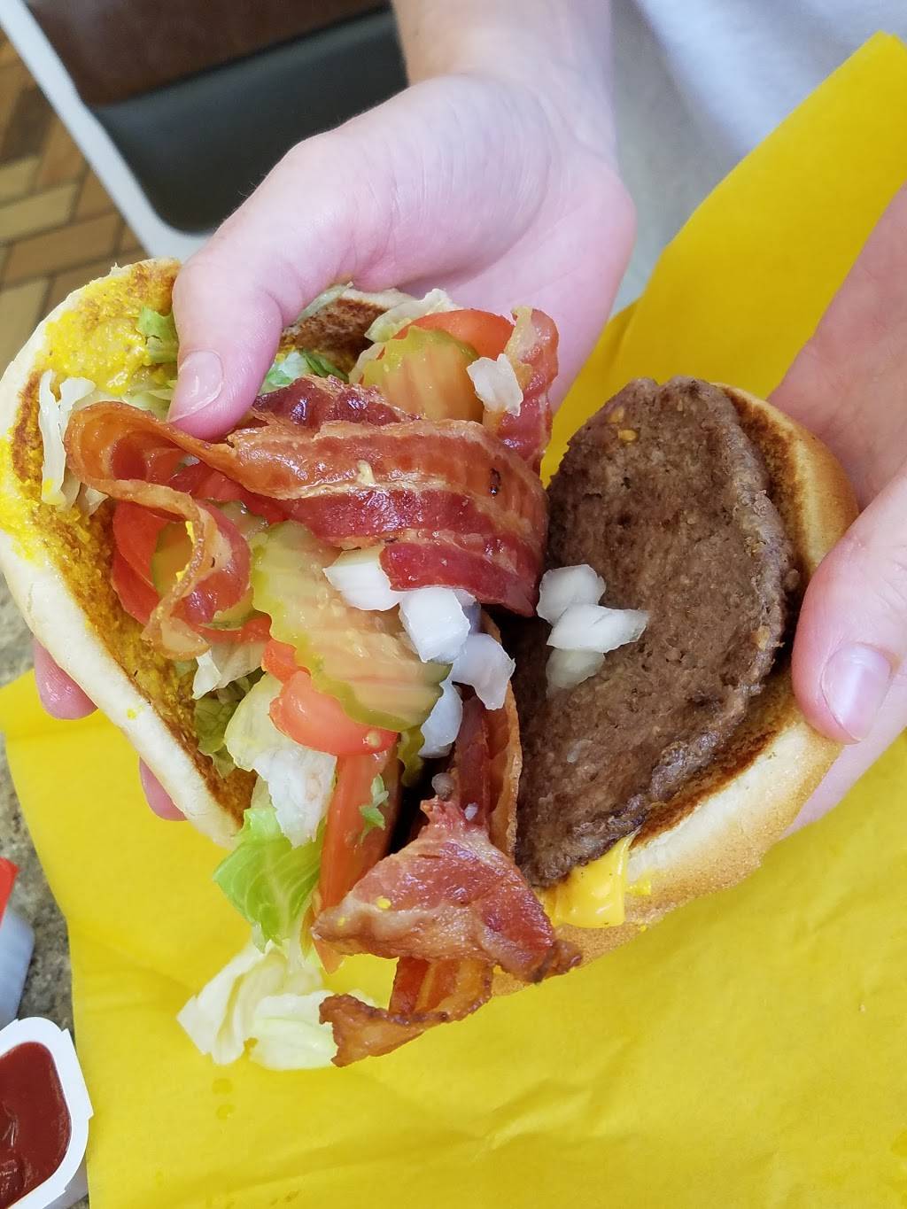 Whataburger | restaurant | 5869 S Cooper St, Arlington, TX 76017, USA | 8174725010 OR +1 817-472-5010