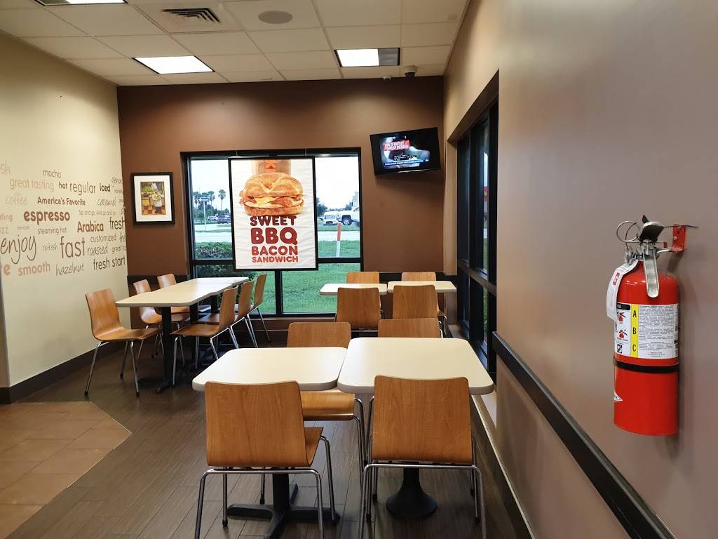 Dunkin | bakery | 100 S Berner Rd, Clewiston, FL 33440, USA | 8638050720 OR +1 863-805-0720