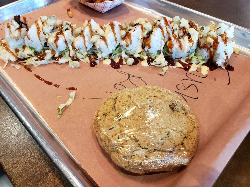 Sugarfire Smoke House | restaurant | 118 Siemers Dr, Cape Girardeau, MO 63701, USA | 5738035600 OR +1 573-803-5600