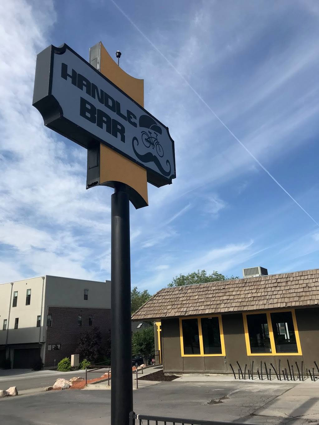 HandleBar | restaurant | 751 N 300 W, Salt Lake City, UT 84111, USA | 8019530588 OR +1 801-953-0588