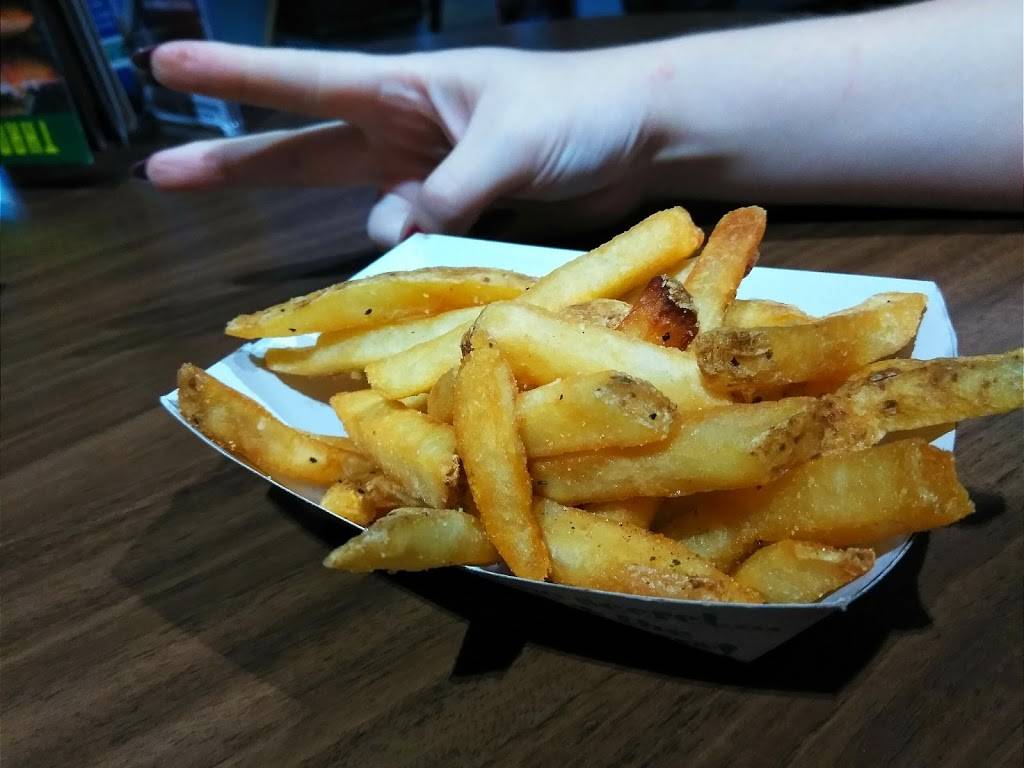 Quaker Steak & Lube | restaurant | 2154 S Beltline Blvd, Columbia, SC 29201, USA | 8039084905 OR +1 803-908-4905