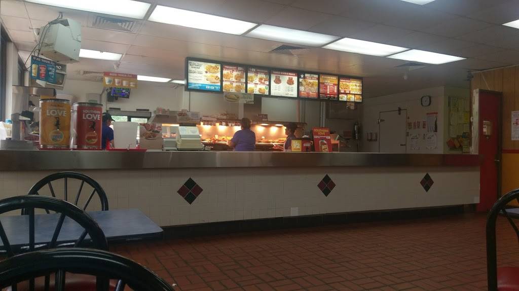 Churchs Chicken | restaurant | 425 Crosstimbers St, Houston, TX 77022, USA | 7136954372 OR +1 713-695-4372