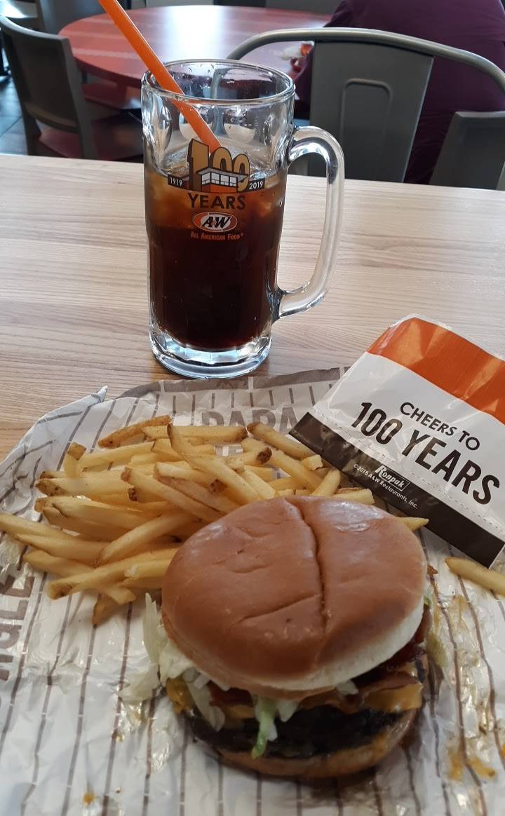 A&W Restaurant | restaurant | 3775 Austin Bluffs Pkwy, Colorado Springs, CO 80918, USA | 7195990880 OR +1 719-599-0880